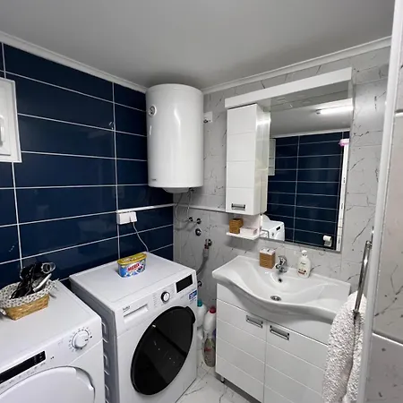 Holidday House The Lux