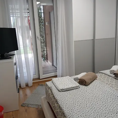 דירה Holidday House The Lux