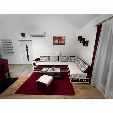 Holidday House The Lux דירה *