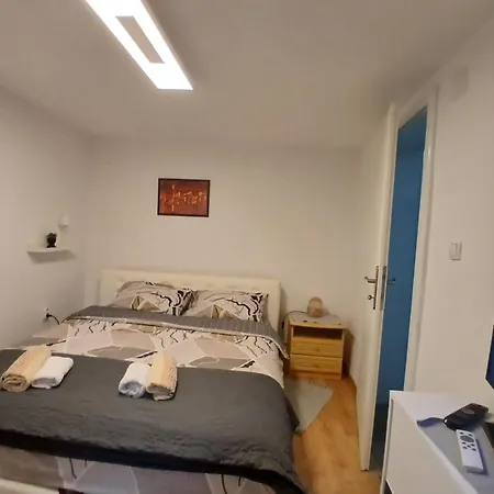 Holidday House The Lux * Apatin