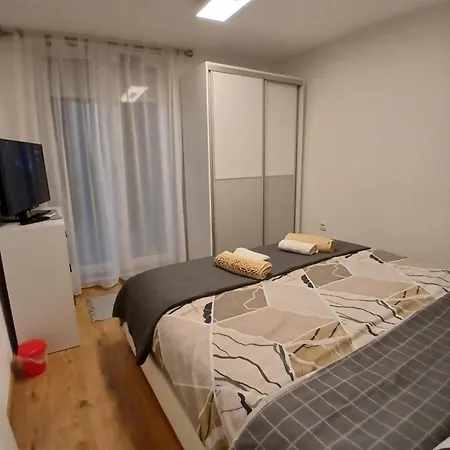 Holidday House The Lux Apartamento