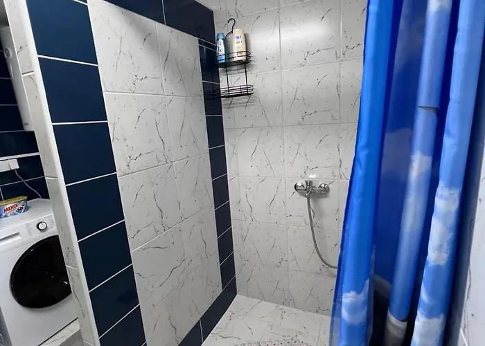 Holidday House The Lux