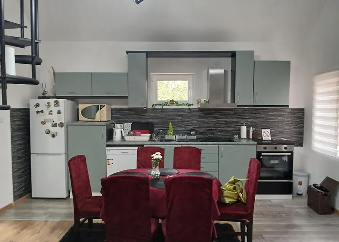 Holidday House The Lux Apartamento *