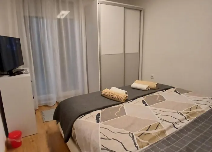 Holidday House The Lux Apartamento